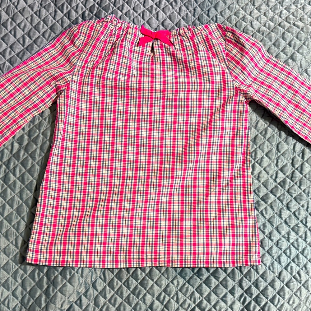 Vineyard Vines blouse for girls. Medium size 10-12